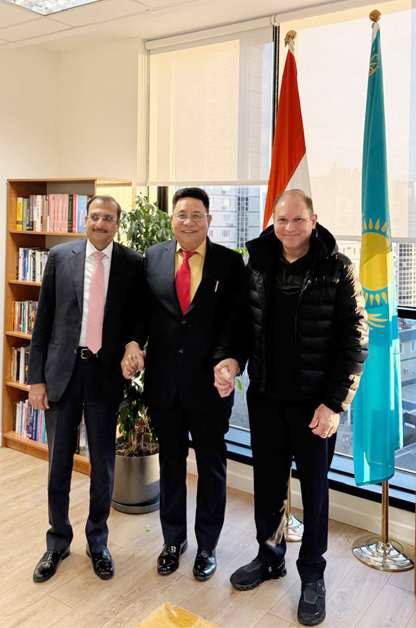 Dr. Nawab Mir Nasir Ali Khan Attends Kazakhstan Global Investment Roundtable 