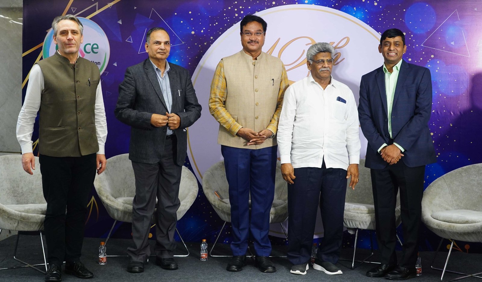 GARETH WYNN OVEN_DR SHAILENDRA KUMAR JOSHI_FATHER OF DR CHINNABABU_DR CHINNABABU SUNKAVALLI (1)